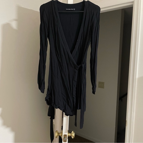 Abercrombie and Fitch Wrap-Front Skort Romper Size S - Picture 2 of 4